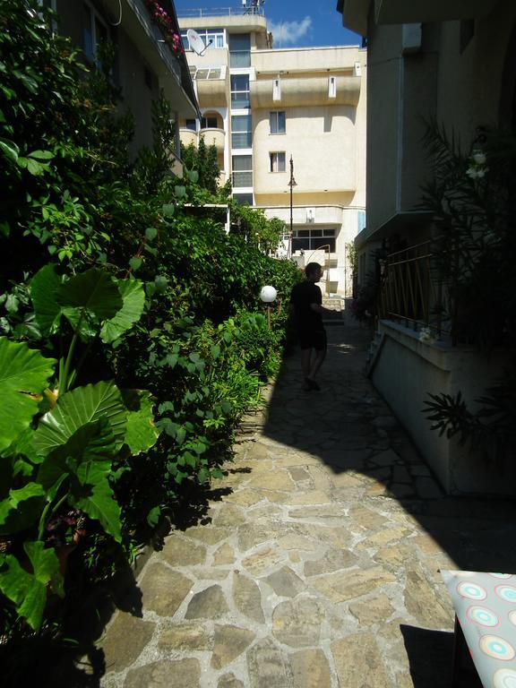 Guest House Olimpiya Sveti Vlas Exterior foto